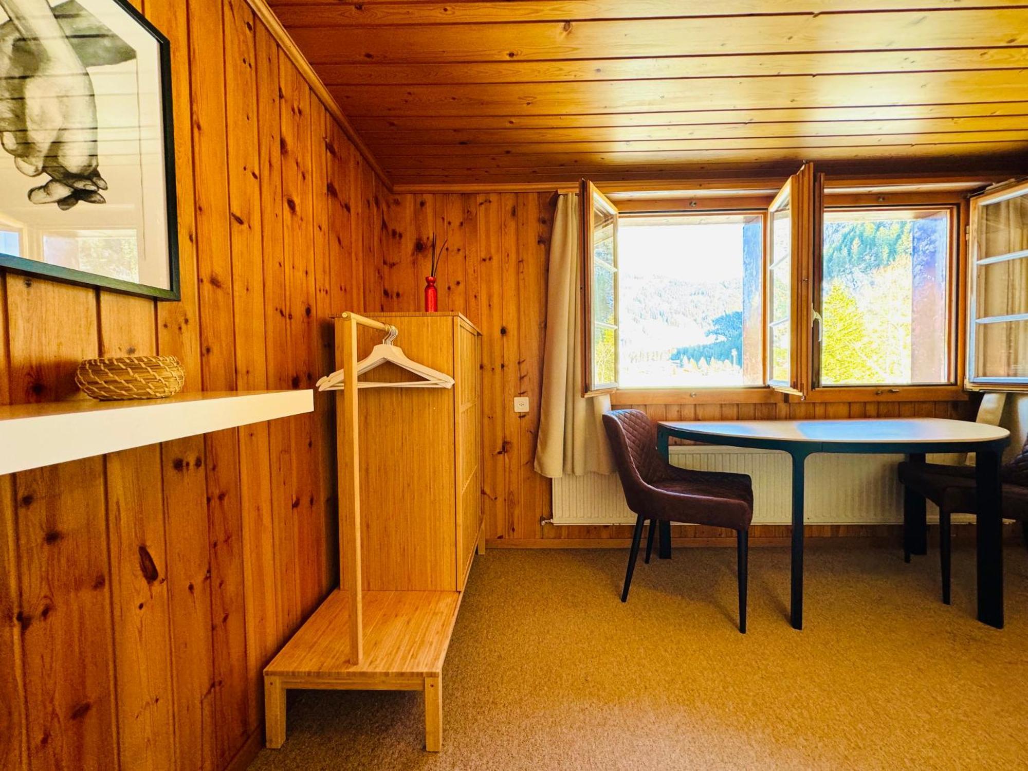 Cozy Apartment In Vintage House In Kandersteg Eksteriør billede